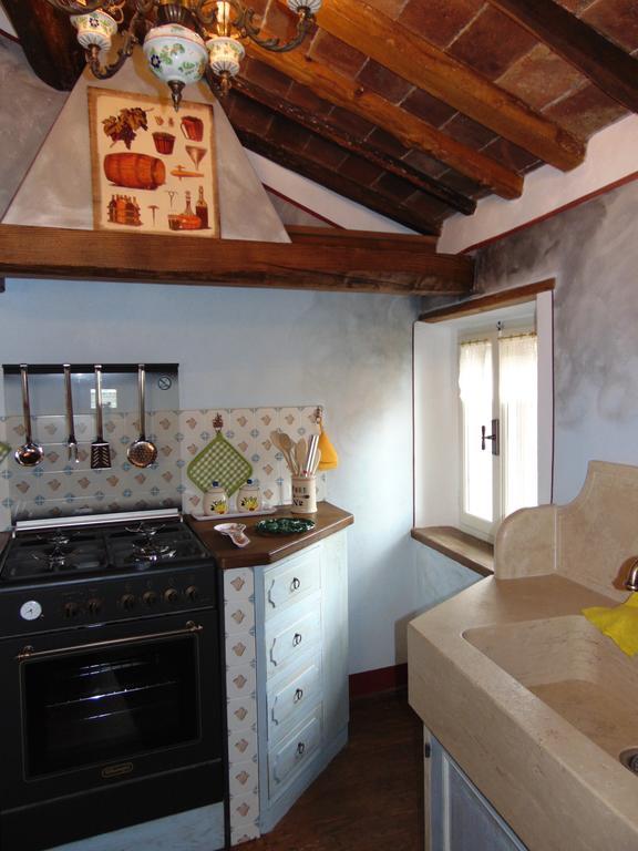 Apartament Domus Ghibellinae- Fonte Di San Benedetto Cortona Pokój zdjęcie