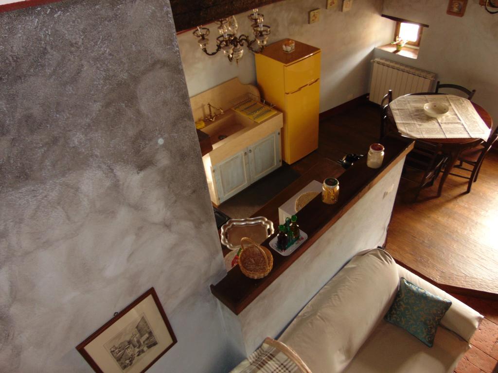 Apartament Domus Ghibellinae- Fonte Di San Benedetto Cortona Pokój zdjęcie
