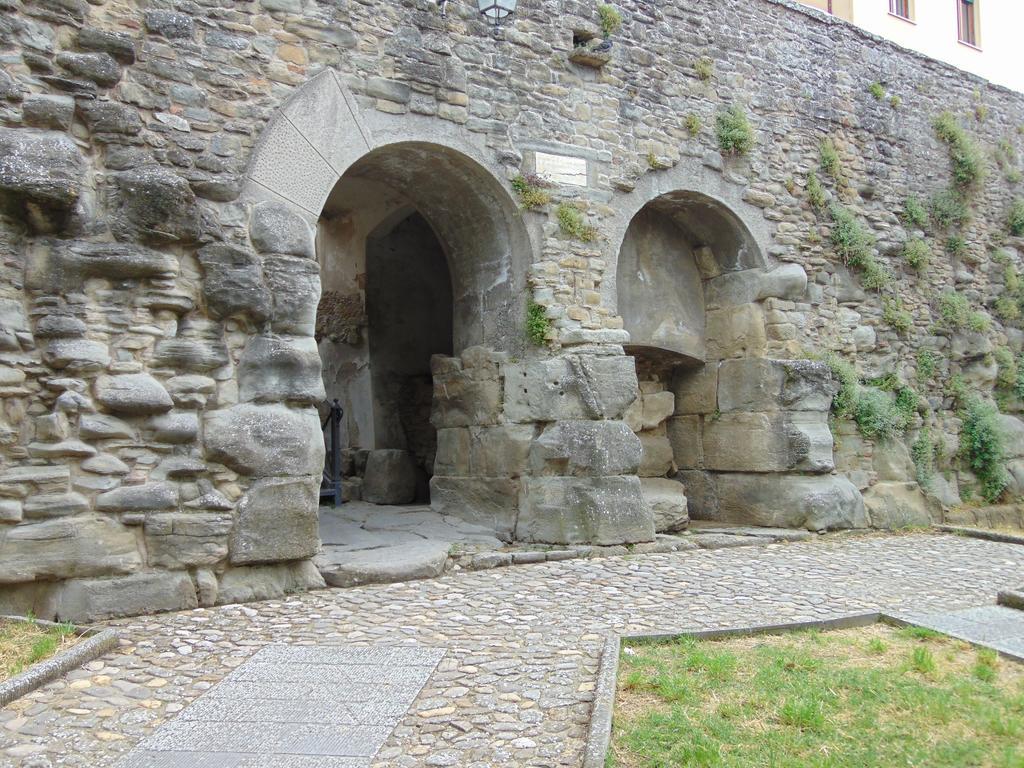 Apartament Domus Ghibellinae- Fonte Di San Benedetto Cortona Pokój zdjęcie